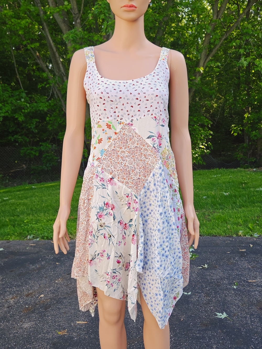 Patchwork Floral Scoop Neck Mini Dress - White Multicolor